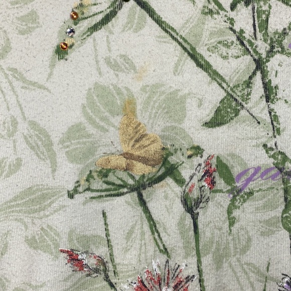 3/$30 Vintage Rabbit Rhinestone Top - Picture 3 of 6